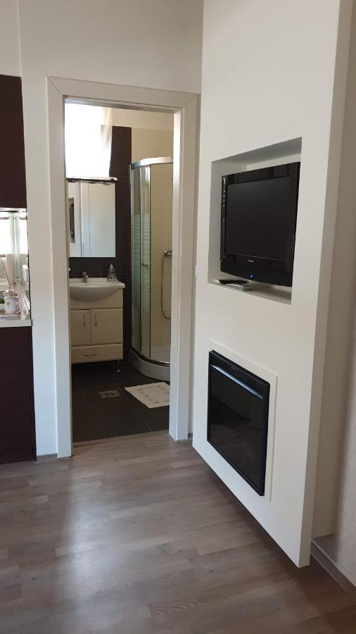 Keller Arany Apartment